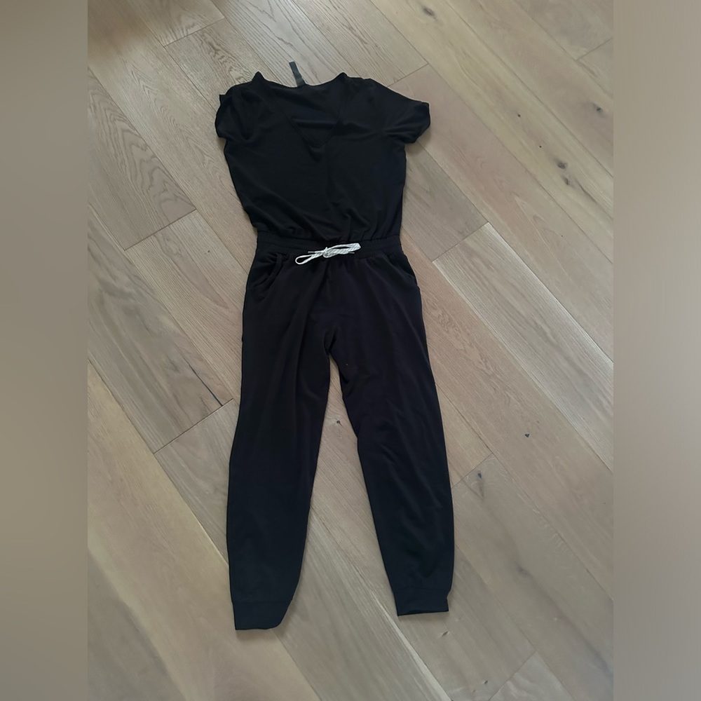 Black women's small vuori jumpsuit